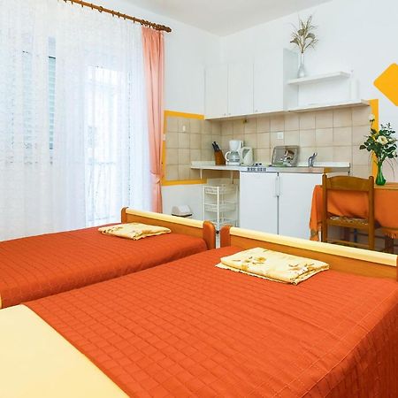 Lovely Apartment In Omis With Kitchenette 외부 사진