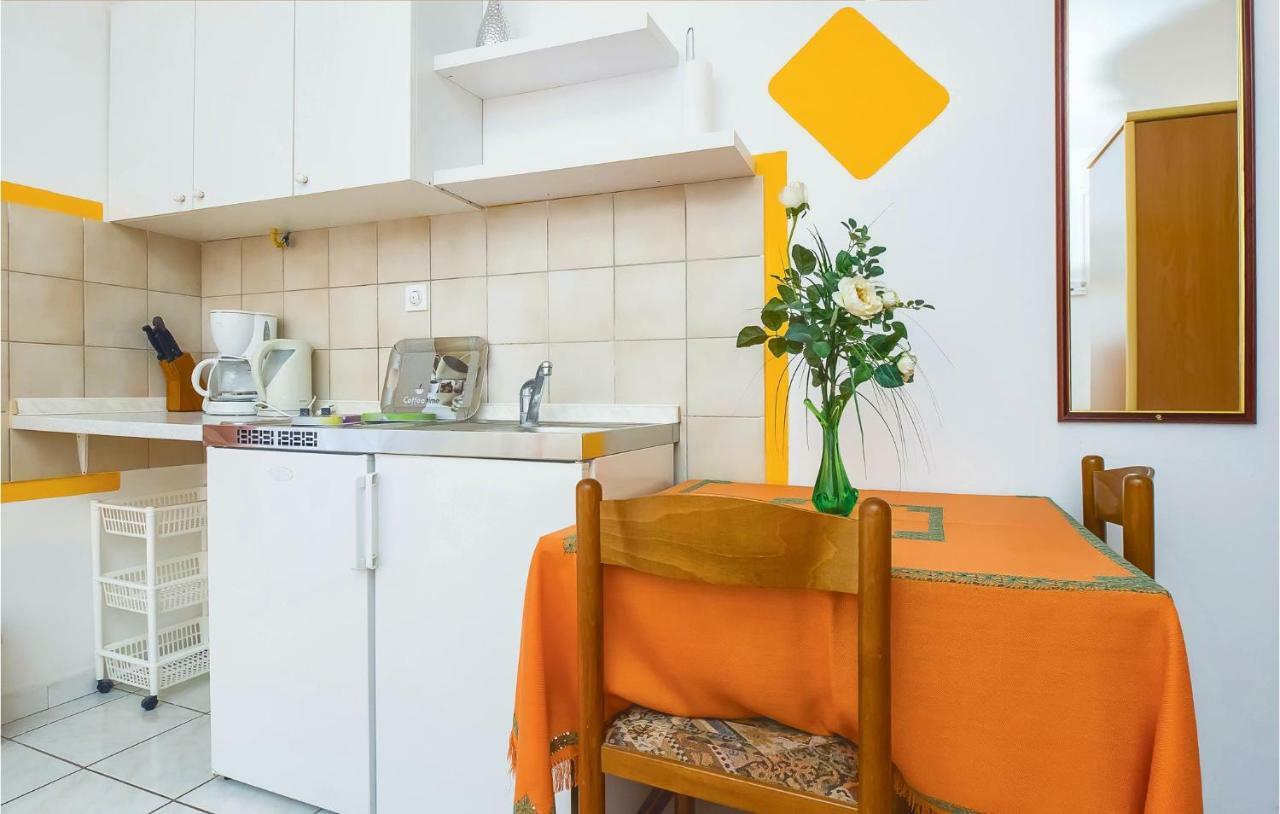 Lovely Apartment In Omis With Kitchenette 외부 사진